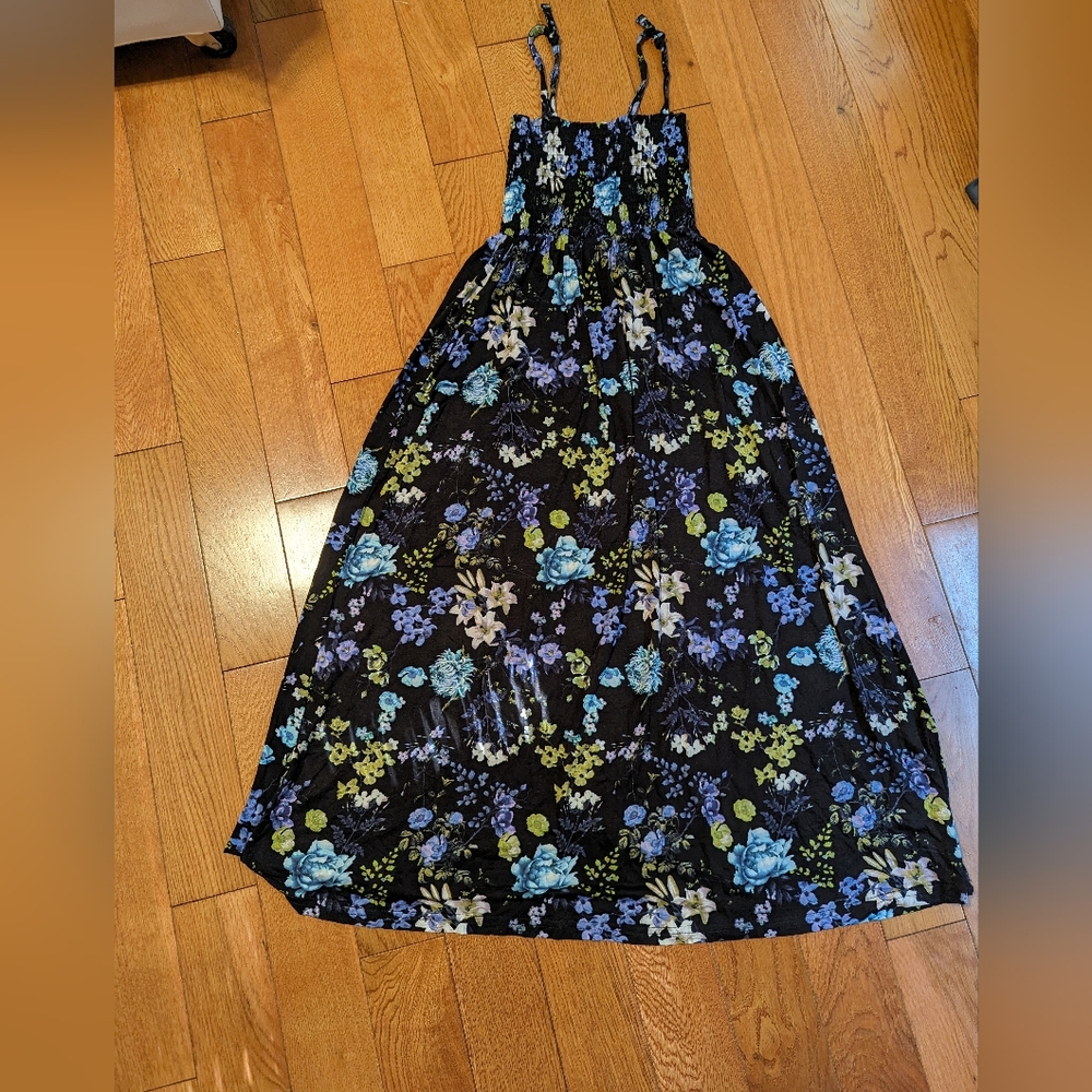 🏵️💚 Smocked Bust Mid Maxi Dress / Cover-up